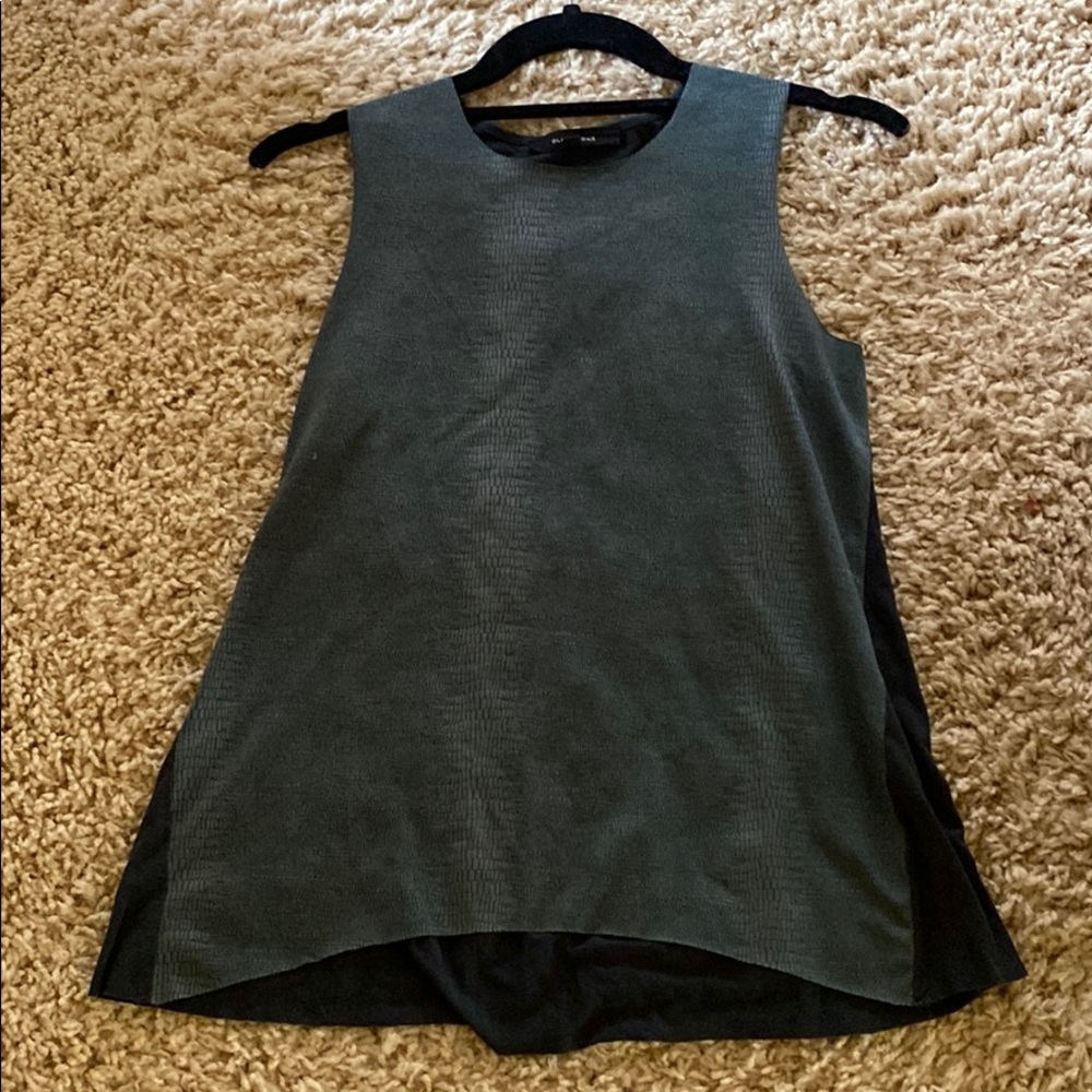 Dark green snakeskin loose tank top